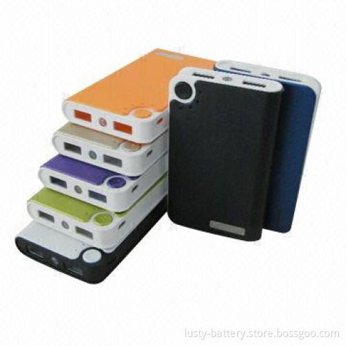 6200mAh Delicate Power Banks, Measures 136 x 78 x 15mm